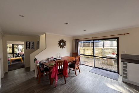 Photo of property in 31 Greenview Lane, Red Beach, 0932