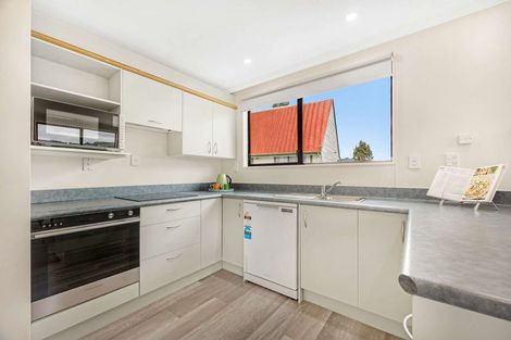 Photo of property in 142 Holborn Drive, Stokes Valley, Lower Hutt, 5019