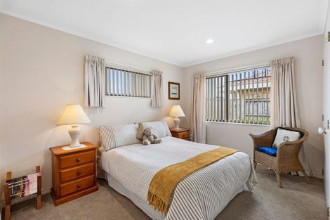 Photo of property in 15 Rosberg Place, Mount Maunganui, 3116