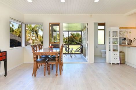 Photo of property in 2/23 Commodore Parry Road, Castor Bay, Auckland, 0620