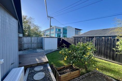 Photo of property in 1/48 Taharoto Road, Takapuna, Auckland, 0622