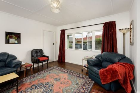 Photo of property in 496c Devonport Road, Tauranga South, Tauranga, 3112