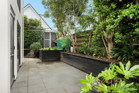 Photo of property in 1190a Papamoa Beach Road, Papamoa Beach, Papamoa, 3118