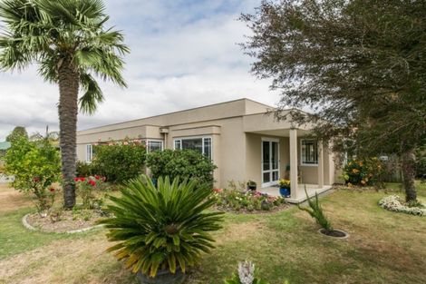 Photo of property in 525a Main North Road, Bay View, Napier, 4104