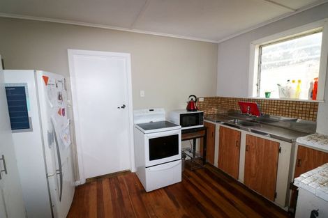 Photo of property in 14 Seddon Street, Dannevirke, 4930