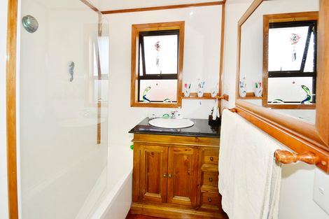 Photo of property in 296 Brockville Road, Brockville, Dunedin, 9011