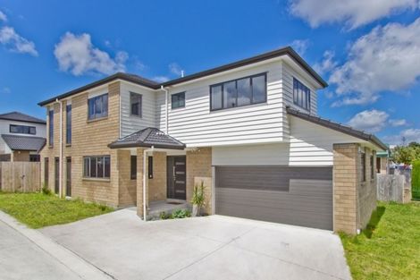 Photo of property in 3a Mcleod Road, Henderson, Auckland, 0612