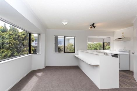Photo of property in 1a Turakina Street, Merrilands, New Plymouth, 4312