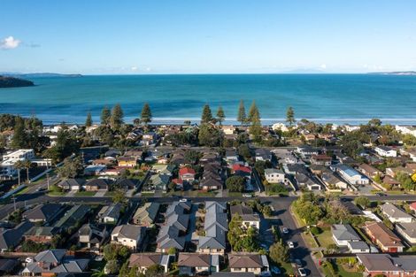 Photo of property in 28a Elizabeth Street, Orewa, 0931