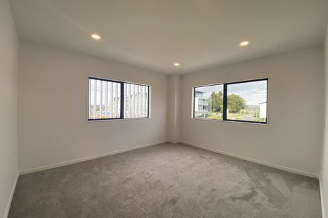 Photo of property in 1 Pukeko Road, Hobsonville, Auckland, 0616