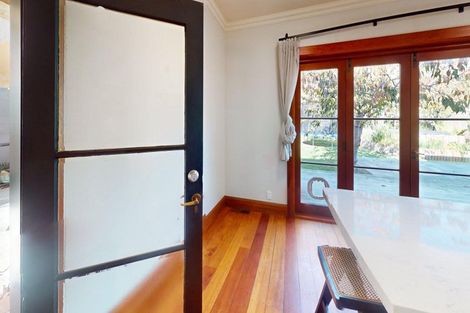 Photo of property in 10 Saint Johns Avenue, Palmerston North, 4414