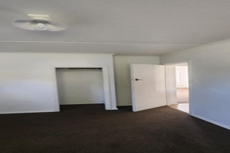 Photo of property in 18 Collins Avenue, Tawa, Wellington, 5028