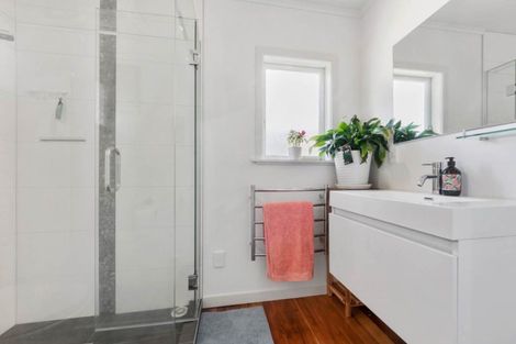 Photo of property in 1/31 Lavelle Road, Henderson, Auckland, 0612