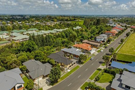 Photo of property in 158 Ruapehu Drive, Fitzherbert, Palmerston North, 4410