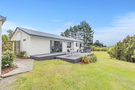 Photo of property in 822 Ponga Road, Opaheke, Papakura, 2584