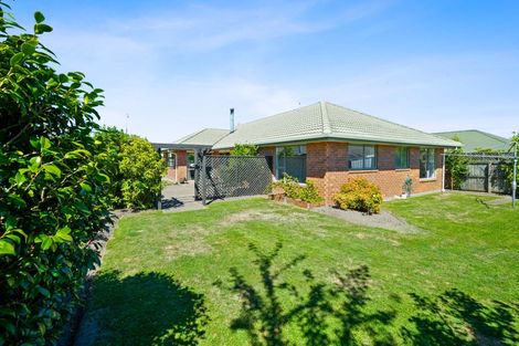 Photo of property in 10 Mull Place, Broomfield, Christchurch, 8042