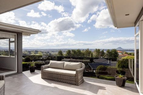 Photo of property in 98 Waikite Road, Welcome Bay, Tauranga, 3175