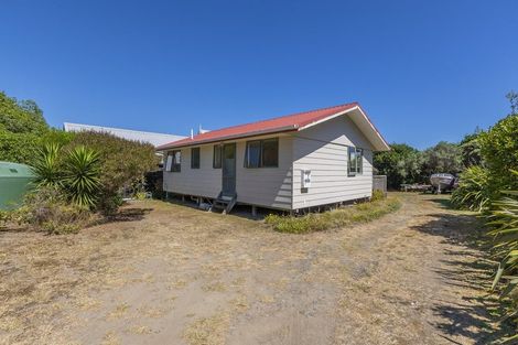 Photo of property in 44 Paetawa Road, Peka Peka, Waikanae, 5391