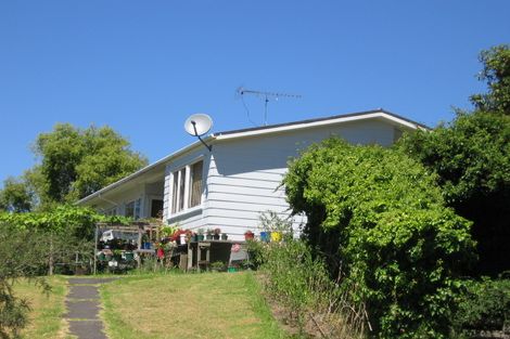 Photo of property in 42 Taurus Crescent, Beach Haven, Auckland, 0626