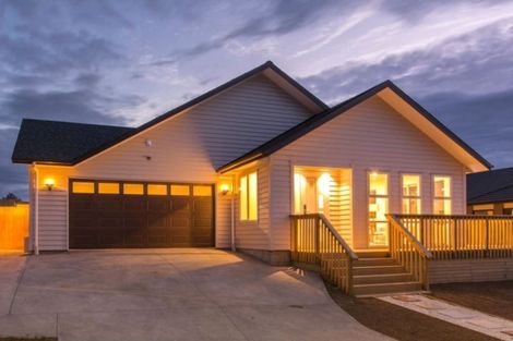 Photo of property in 20 Will Street, Huapai, Kumeu, 0810