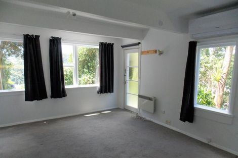 Photo of property in 119 Wadestown Road, Wadestown, Wellington, 6012