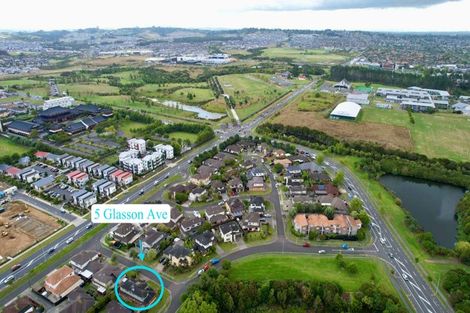 Photo of property in 5 Glasson Avenue, Flat Bush, Auckland, 2016