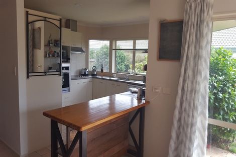 Photo of property in 43 Santa Monica Drive, Papamoa Beach, Papamoa, 3118