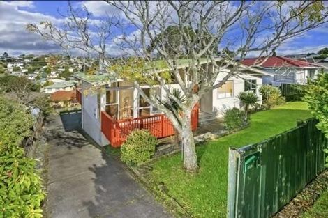 Photo of property in 35 Triangle Road, Massey, Auckland, 0614