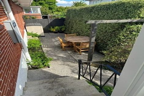 Photo of property in 1/8 Evelyn Place, Hillcrest, Auckland, 0627