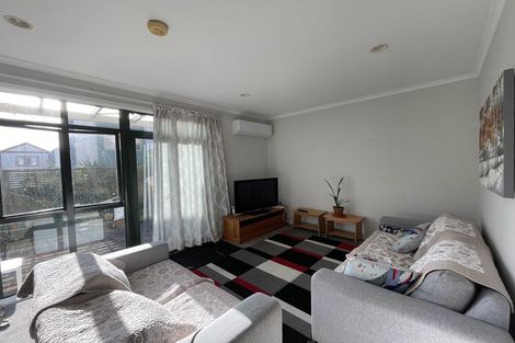 Photo of property in Tuscany Towers, 56/1 Ambrico Place, New Lynn, Auckland, 0600