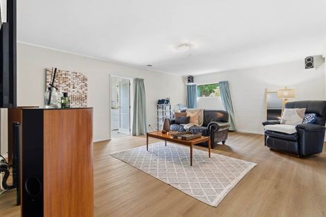 Photo of property in 5 Wisteria Way, Mairangi Bay, Auckland, 0630