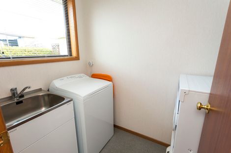 Photo of property in 1 Estuary Crescent, Fairfield, Dunedin, 9018