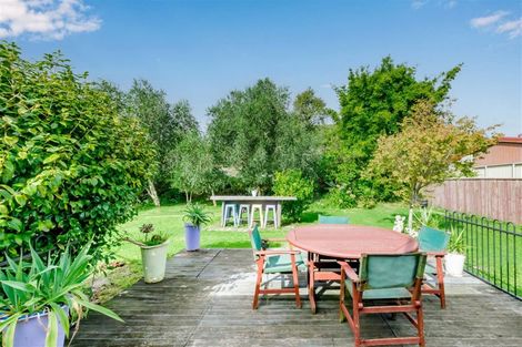 Photo of property in 14 Buckley Grove, Paraparaumu, 5032