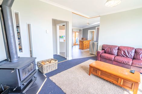 Photo of property in 58 Mauchline Street, Wallacetown, 9816