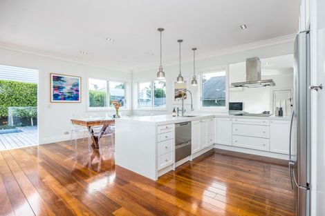 Photo of property in 16 Warwick Street, Morningside, Auckland, 1022