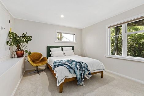 Photo of property in 28 Tavistock Road, Melrose, Wellington, 6023