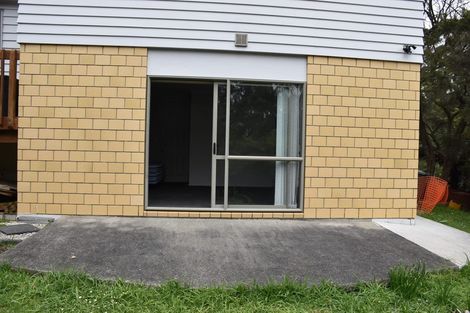 Photo of property in 37 Condor Place, Unsworth Heights, Auckland, 0632