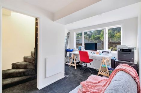 Photo of property in 905 Swanson Road, Swanson, Auckland, 0612