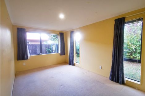 Photo of property in 181 Old Farm Road, Hamilton East, Hamilton, 3216