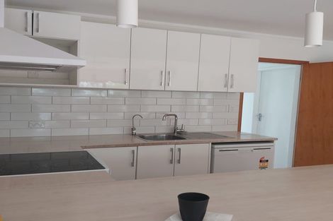 Photo of property in 2/249 Muritai Road, Eastbourne, Lower Hutt, 5013