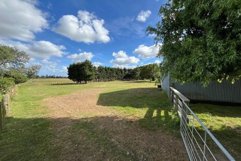 Photo of property in 729 Makerua Road, Tokomaru, Palmerston North, 4474