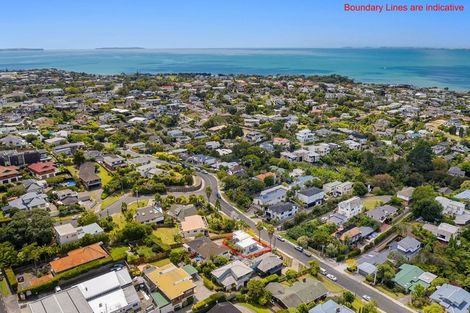 Photo of property in 37a Parr Terrace, Castor Bay, Auckland, 0620