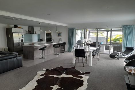 Photo of property in 20 Roseberry Place, Whitianga, 3510