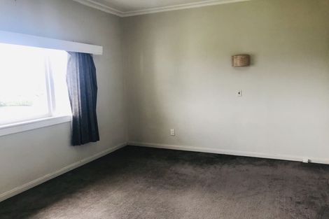 Photo of property in 15 Hendry Avenue, Hillsborough, Auckland, 1042