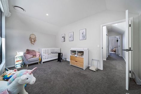 Photo of property in 17 Double Cone Road, Jacks Point, Queenstown, 9371