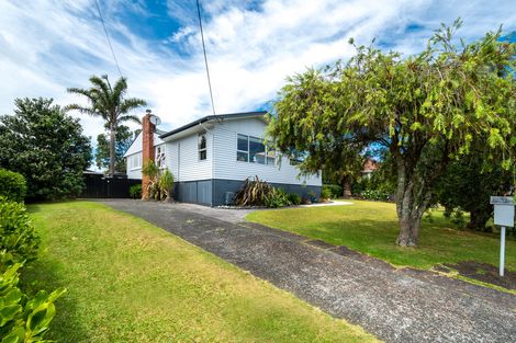 Photo of property in 6 Boler Place, New Lynn, Auckland, 0600