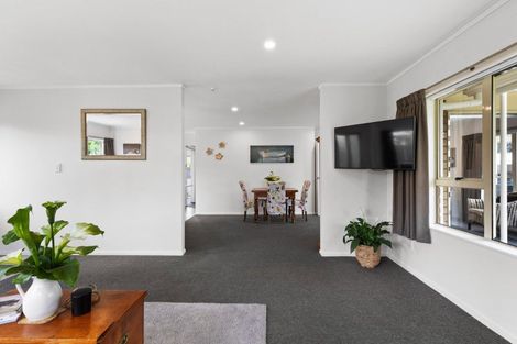 Photo of property in 43 Bouverie Crescent, Flagstaff, Hamilton, 3210