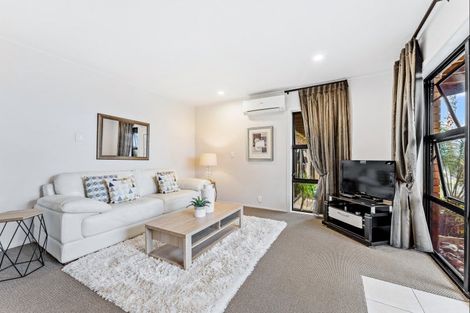 Photo of property in 5 Kotare Place, Sandspit, Warkworth, 0982