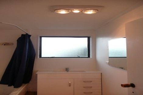 Photo of property in 3/327 Weymouth Road, Weymouth, Auckland, 2103