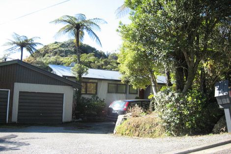 Photo of property in 7 Weenink Road, Karoro, Greymouth, 7805